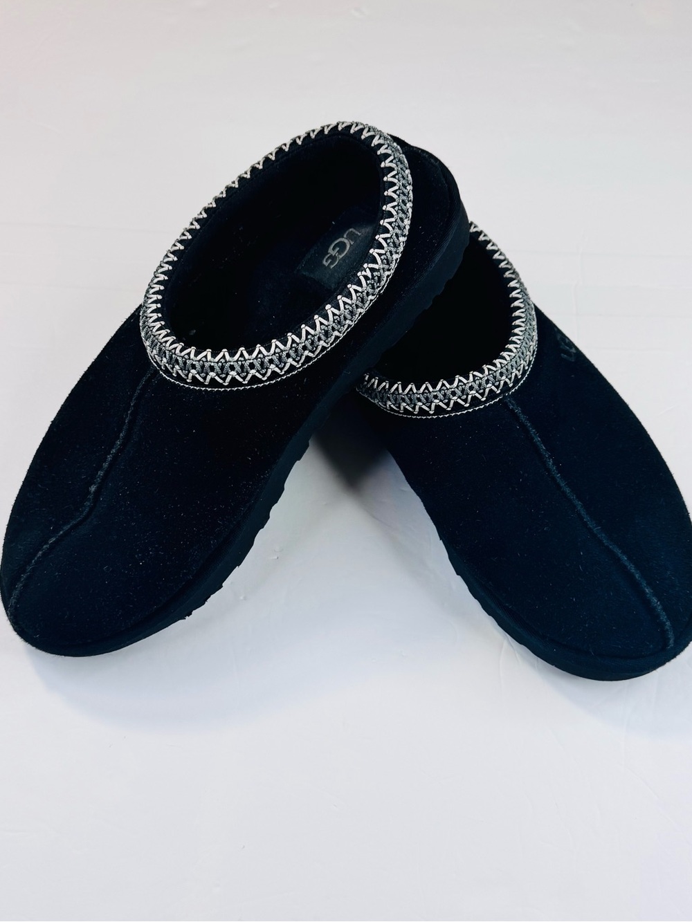 UGG Slip-On Shoes Men's Size 9 Women's 10.5 Black Suede Clogs Embroidered Stitch